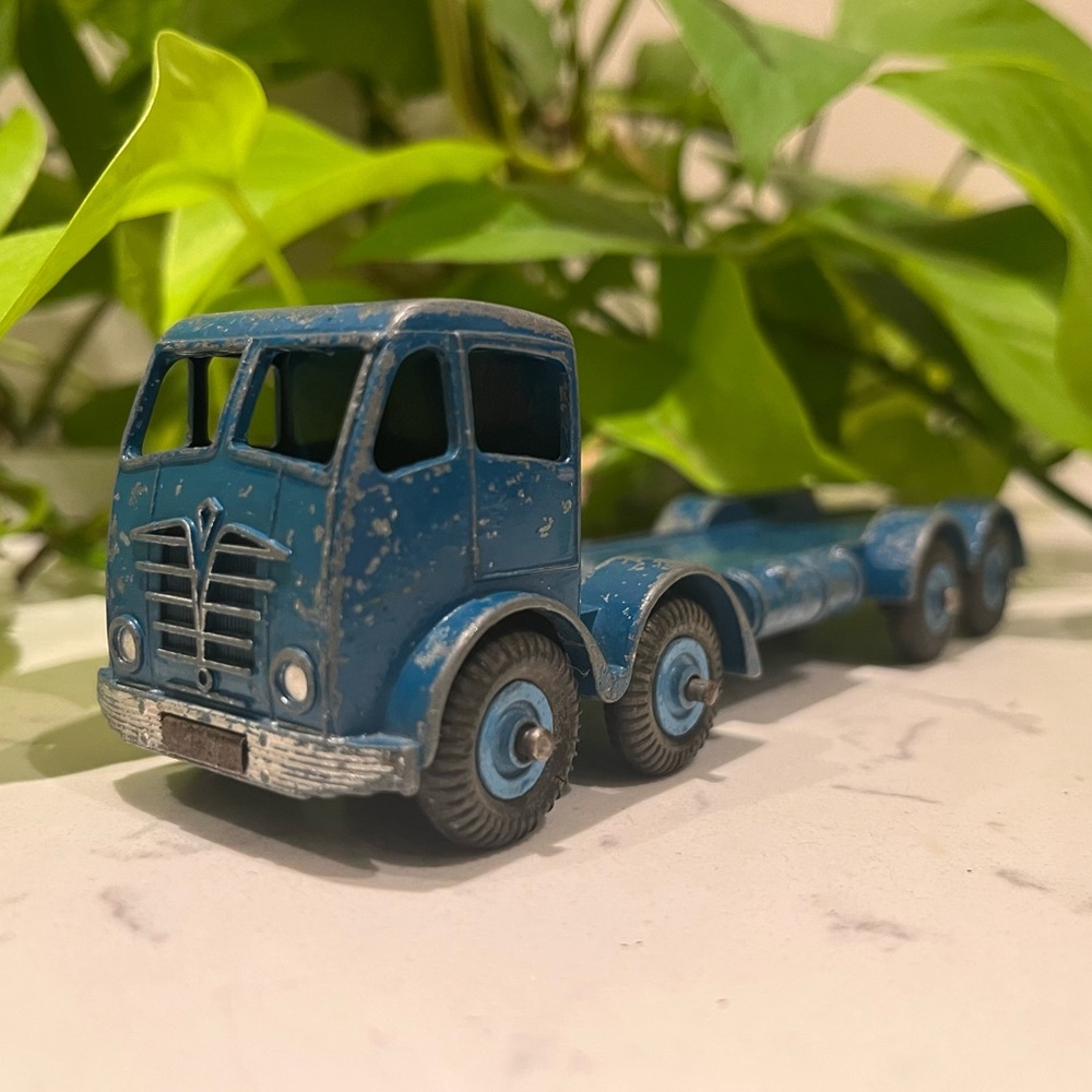 Dinky Toys 902 Fidel Flatbed Truck